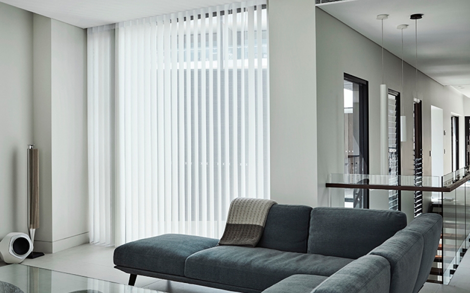 Banner Vertical blinds